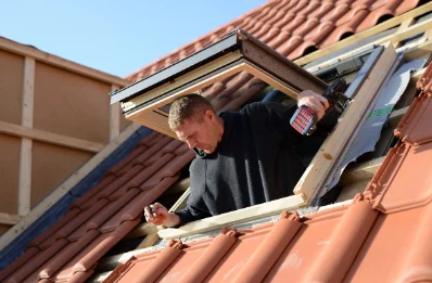 Pose de fenêtres de toit Velux à Sallèdes